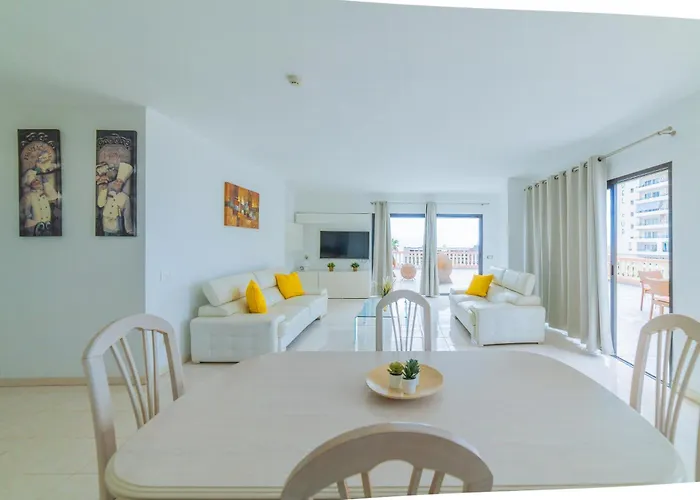 Club Paraiso 101 * Адехе